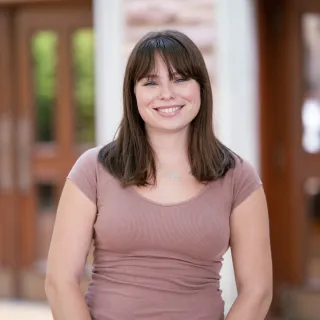 Jamie  Neumann